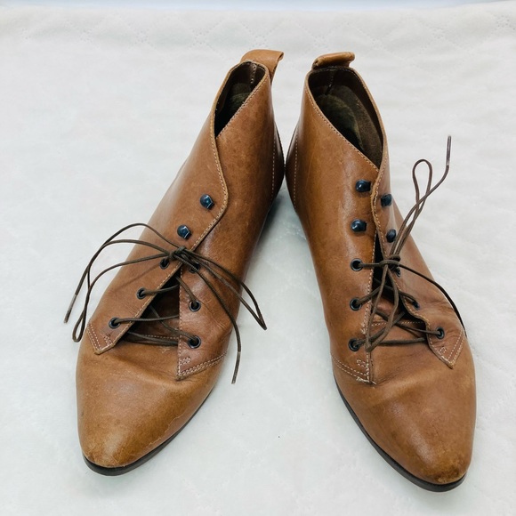 Vintage Sabree Lace Up Leather Booties - Picture 2 of 14